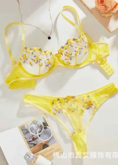 Sexy Set Cosplay Costumes Dessous Transparent Bralette 2-teilige Push-Up Panty Sets